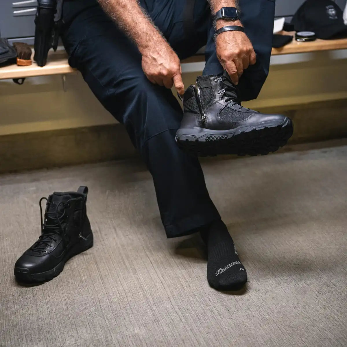Sonic Side-Zip 6 Black Danner Dry - Image 8